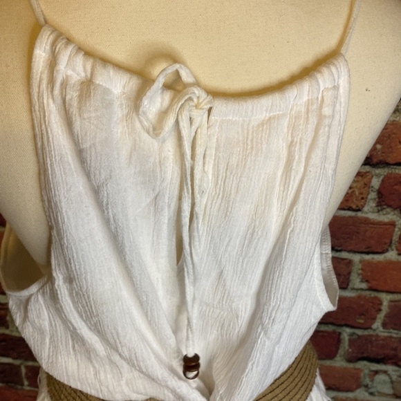 Le Château White Halter Dress with Belt Size XL - Picture 10 of 13